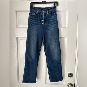 Levi’s Ribcage High waisted 
Marked 25 x 27
Fits more like a 24-25
